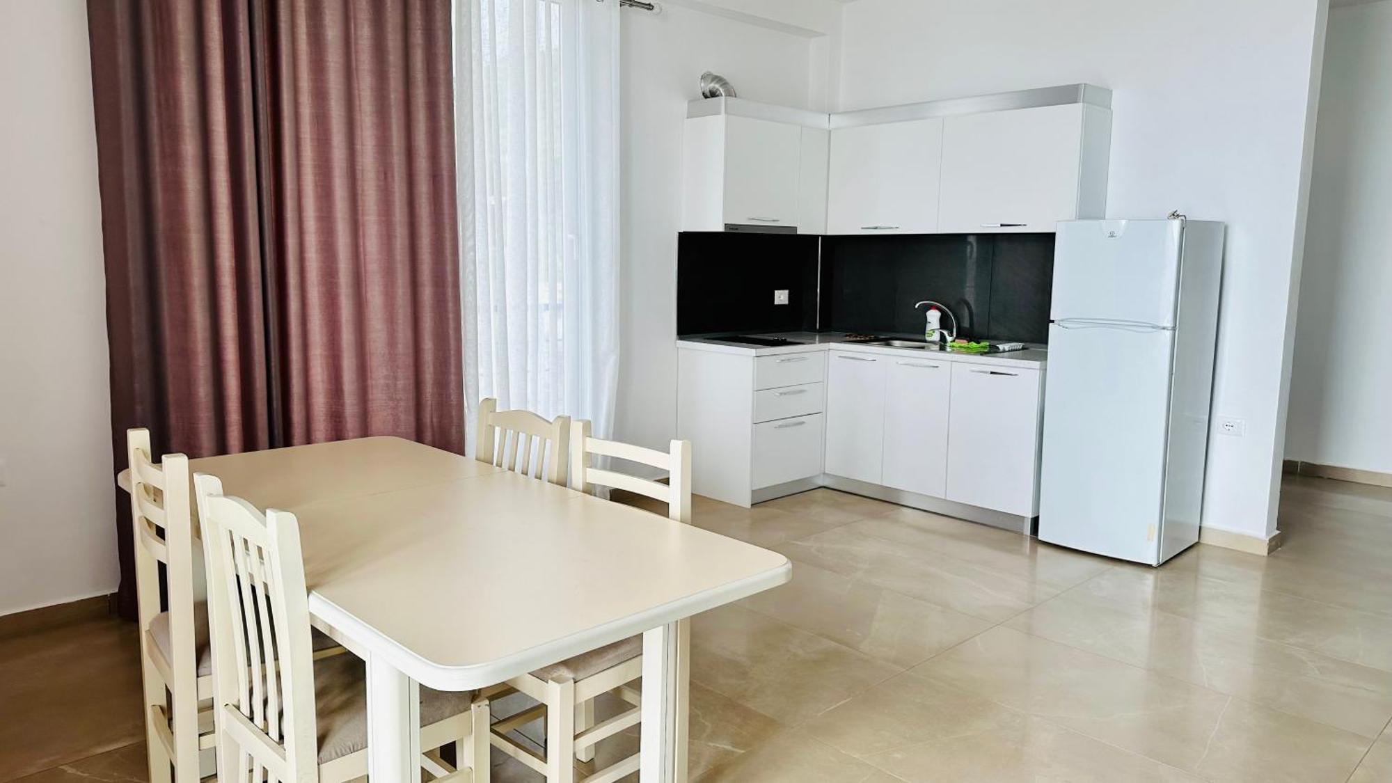 Jico Travel - Villa Colombo Vlorë Zimmer foto