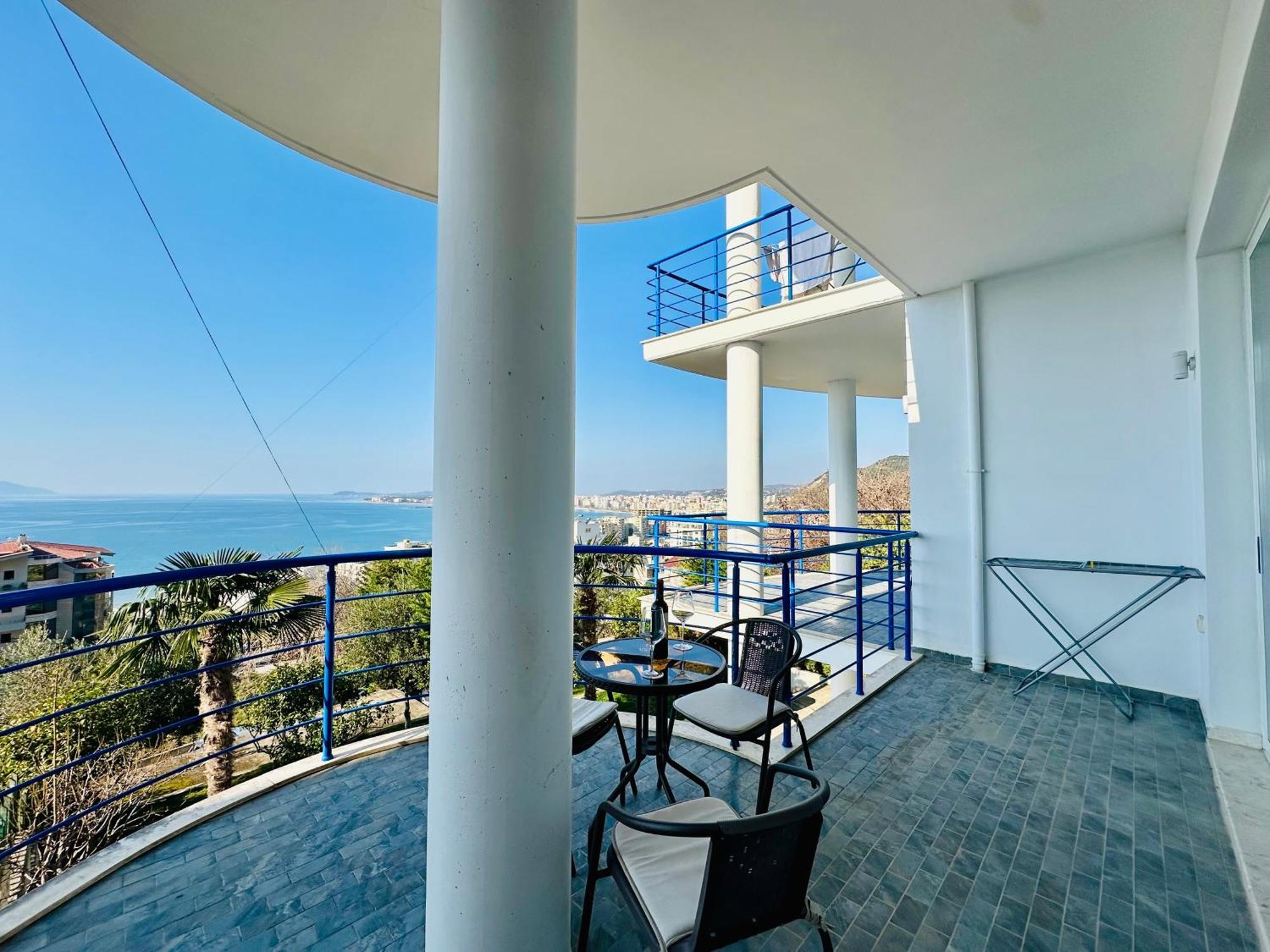 Jico Travel - Villa Colombo Vlorë Zimmer foto